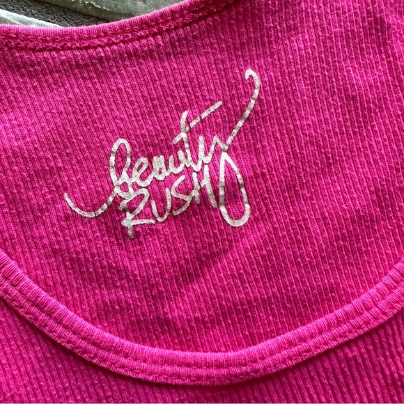 VTG Y2K Hot Pink Ribbed “Delicious” Tank Top
“Yum” Printed on the back - Picture 5 of 6